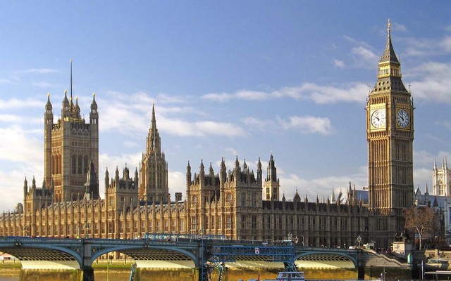 дом парламента в лондоне