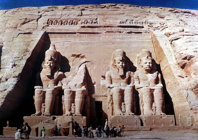 храм абу симбел в египте