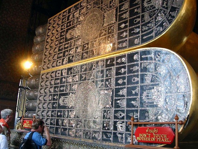 храм лежачего будды в бангкоке