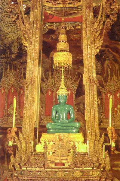 храм изумрудного будды фото