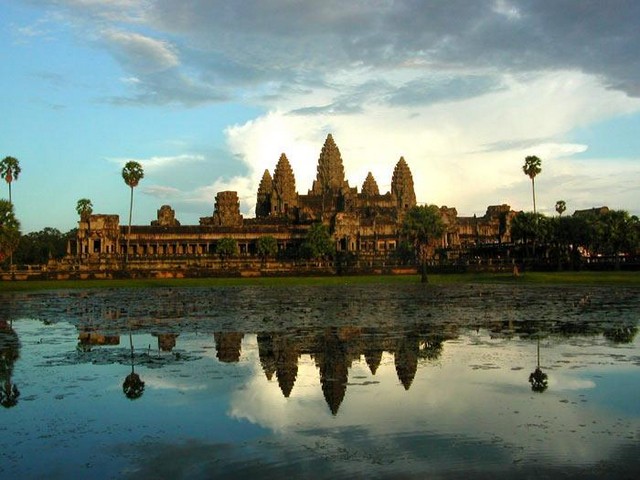 ангкор-ват в камбодже